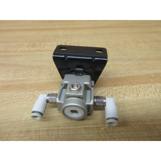 SMC AR10-M5BG-X2118 Pressure Regulator AR10M5BGX2118 WBracket & Fittings - Used