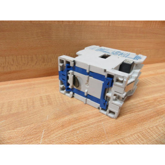 Cutler Hammer CE15BNS3 Eaton 3 Pole Contactor 110V 50Hz 120V 60Hz - Used
