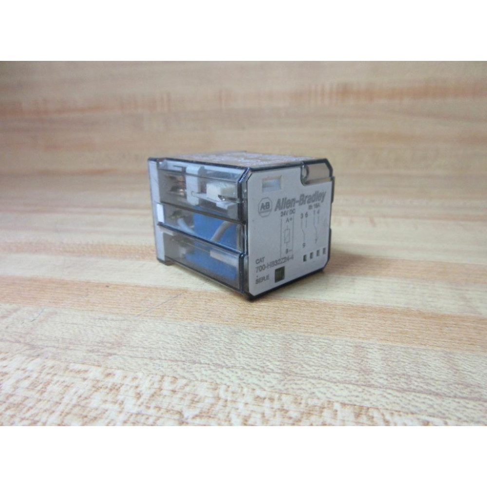 Allen Bradley 700-HB32Z24-4-24V DC Relay 700-HB32Z24-4-24VDC - Used