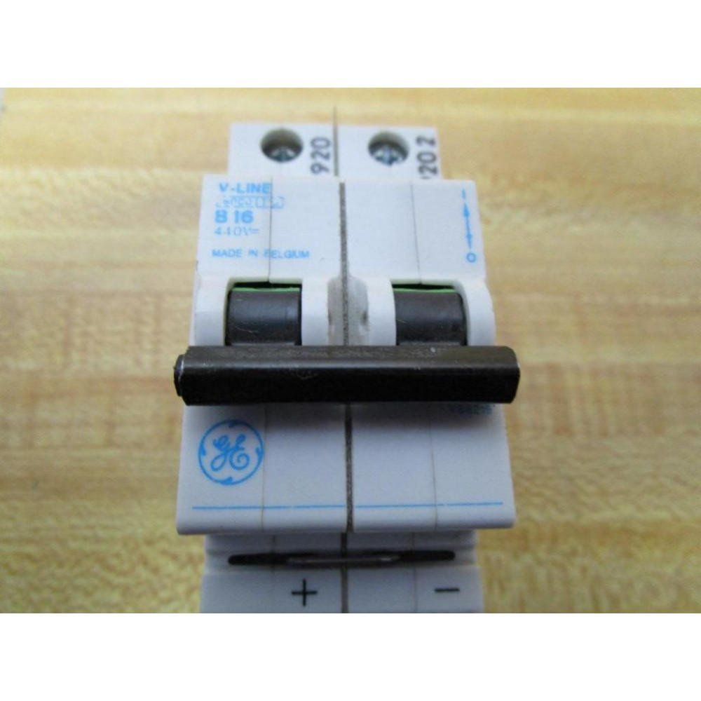 General Electric B16 Circuit Breaker 2 Pole - Used