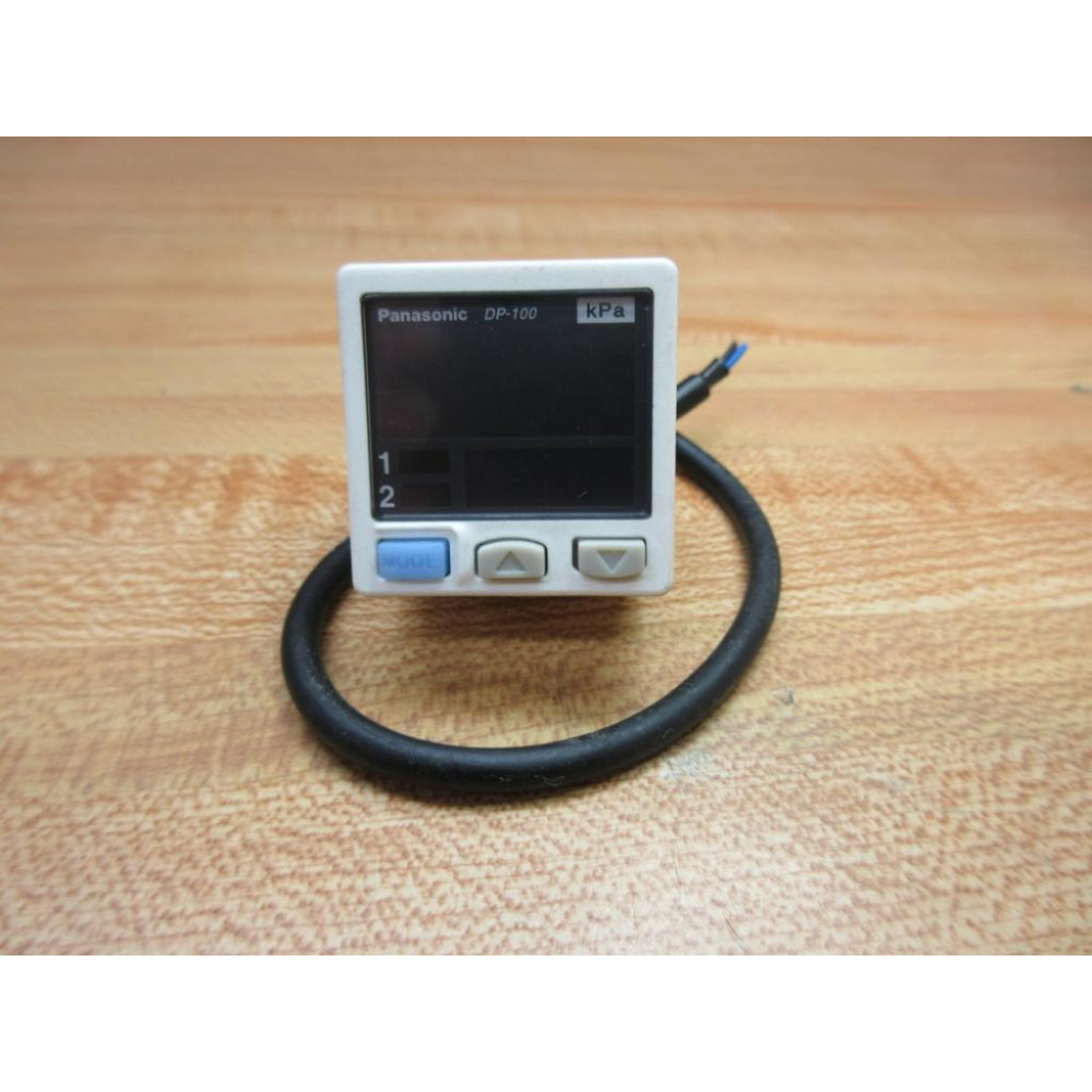 Sunx DP-101Z Digital Pressure Switch DP101Z With Wires - Used