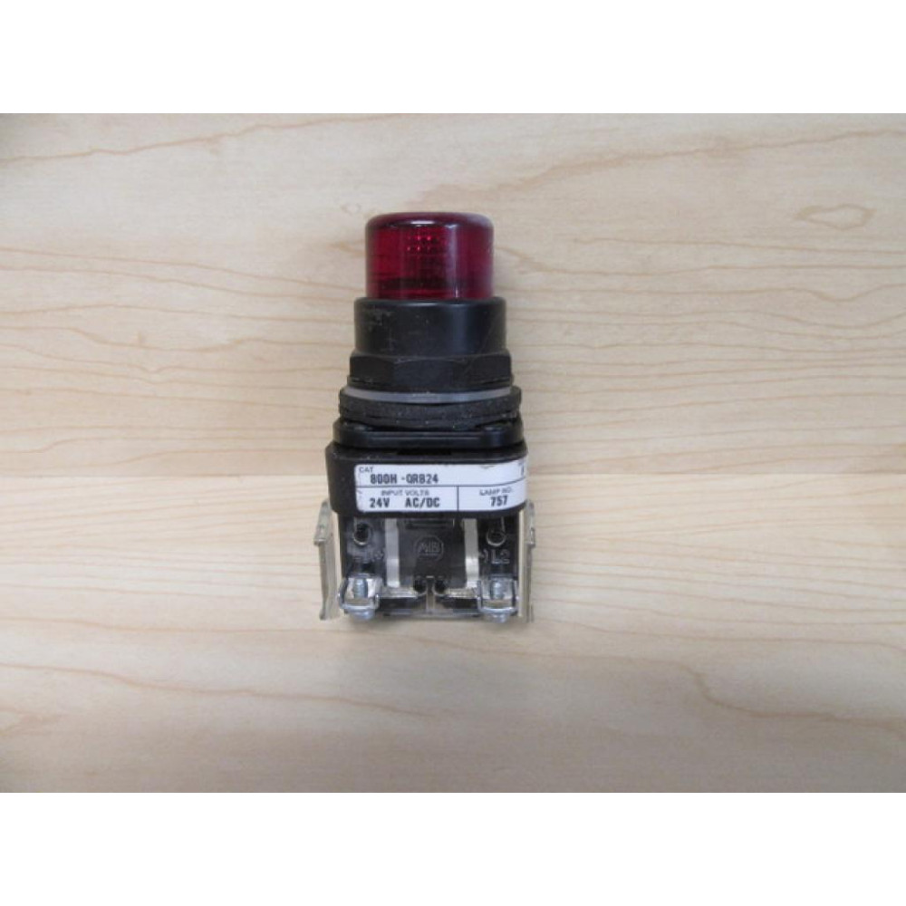 Allen Bradley 800H-QRB24 Push Pull Switch Red - Used