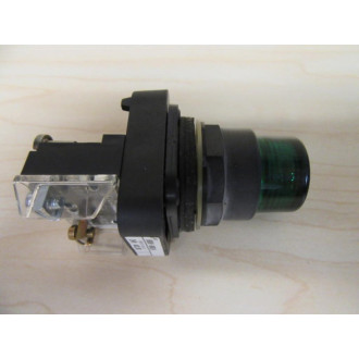 Allen Bradley 800H-QRB24 Push Pull Switch Green - Used