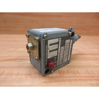 Allen Bradley 836T-T252JX81X9 Pressure Switch 836TT252JX81X9 - New No Box