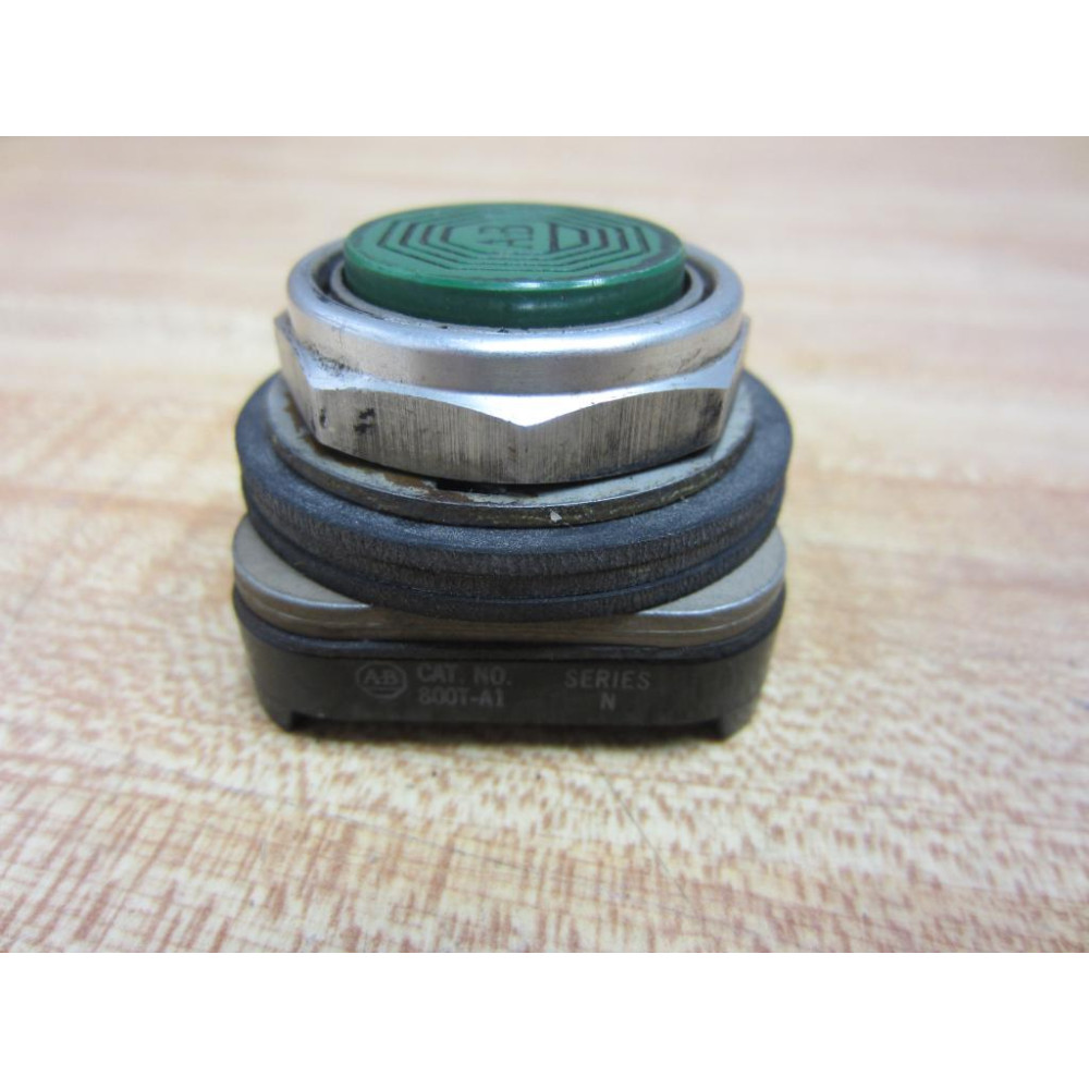 Allen Bradley 800T-A1 Push Button Series N Green - Used