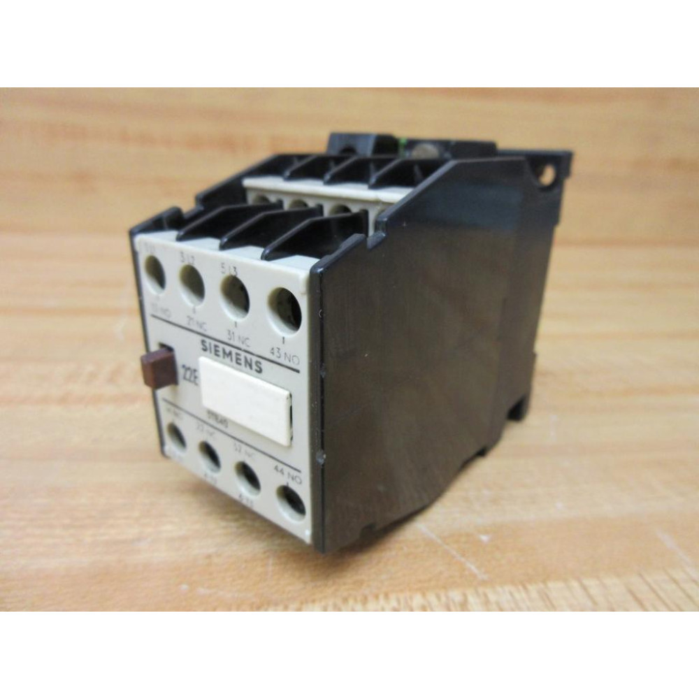 Siemens 3TB40-17-0A-22E Contactor 3TB40170A22E - Used