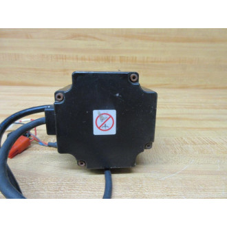 Yaskawa Electric SGMPH-02A1A-YR11 AC Servo Motor SGMPH02A1AYR11 Cracked Body - Refurbished