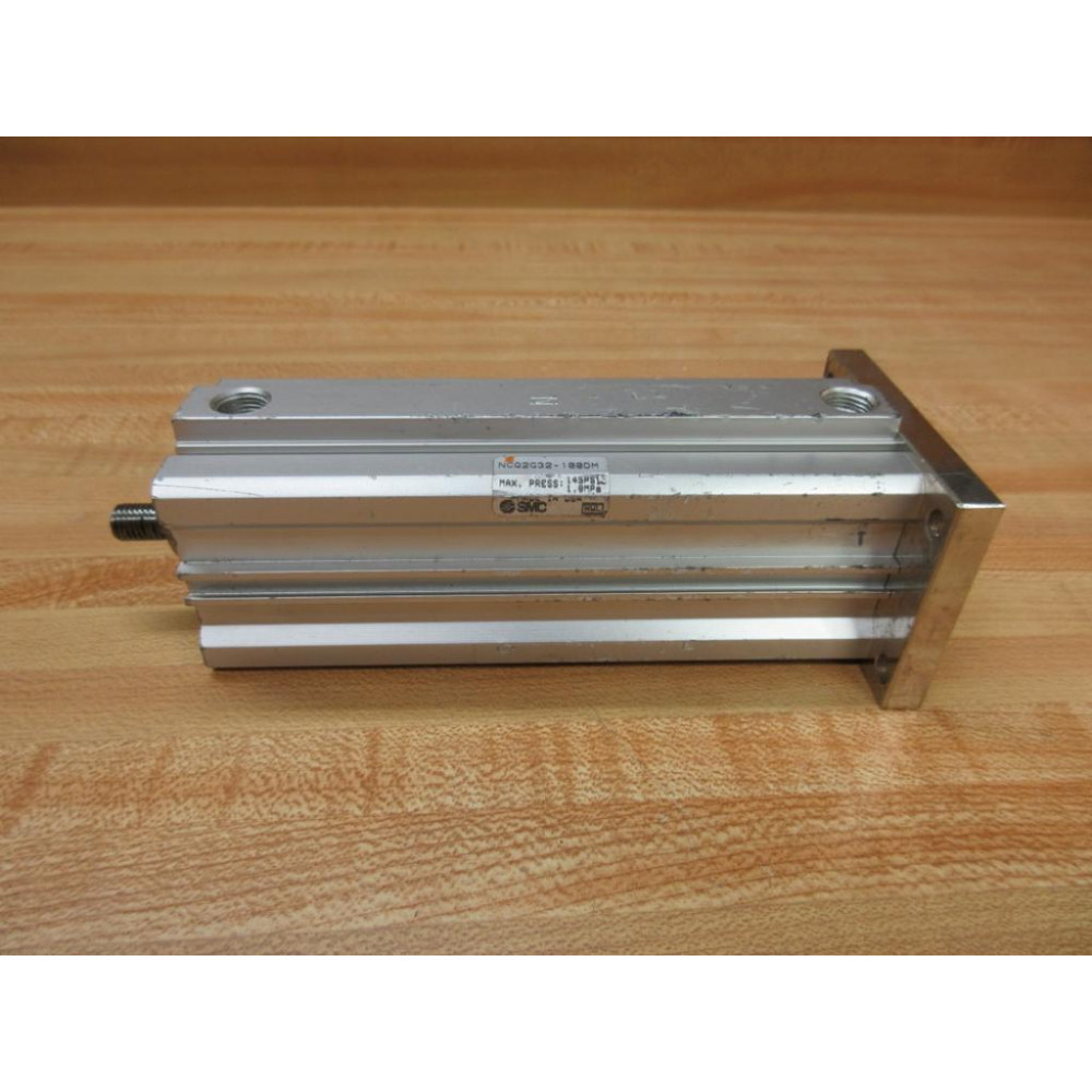 SMC NCQ2G32-100DM Pneumatic Cylinder NCQ2G32100DM - Used