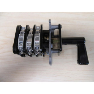 General Electric 16SB1CB3G70SSM2P Rotary Selector Switch - New No Box