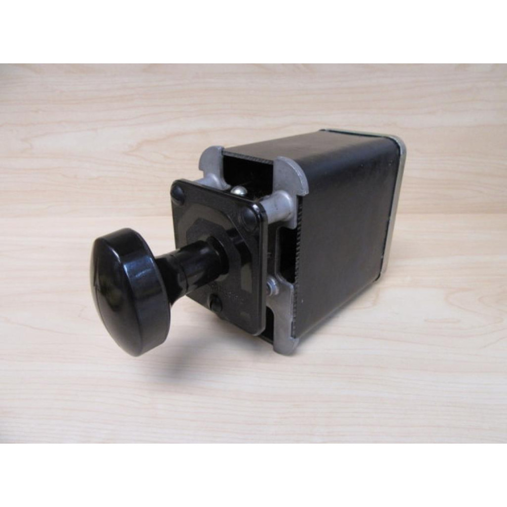 General Electric 16SB1CG8X2 Rotary Selector Switch - New No Box