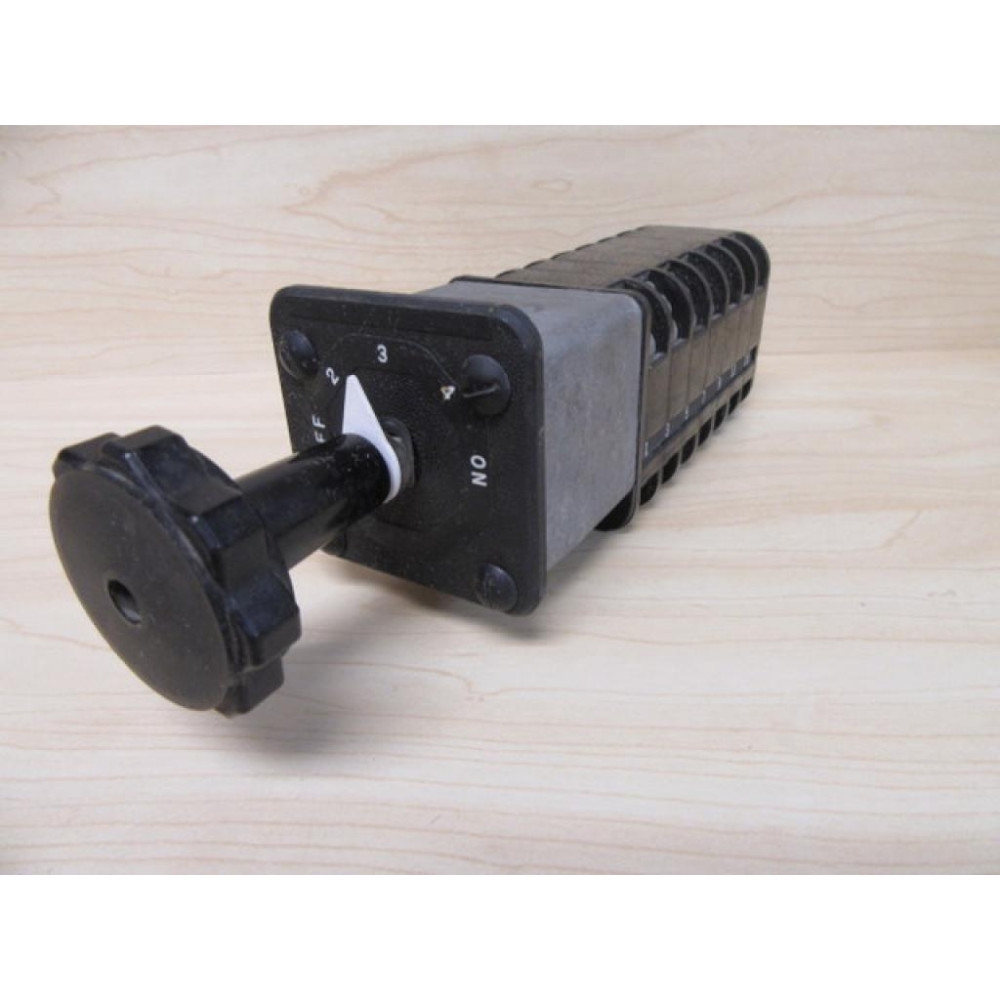 General Electric 10AB039 Rotary Selector Switch - Used