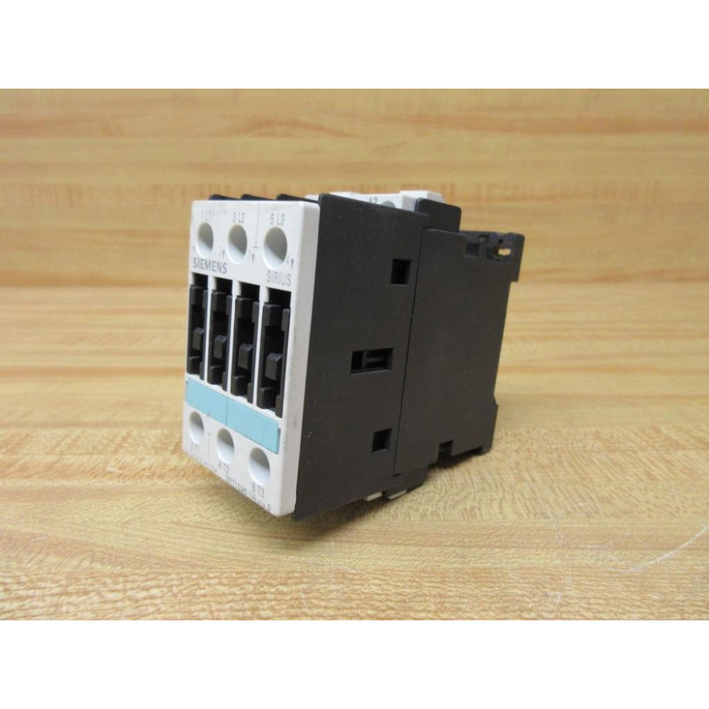 Siemens 3RT1026-1AG2 Contactor 3RT10261AG2 - New No Box