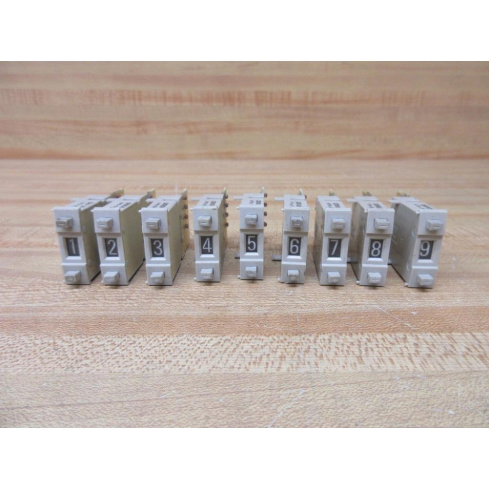Omron A7PS-207 Thumbwheel Switch A7PS207 (Pack of 9) - Used