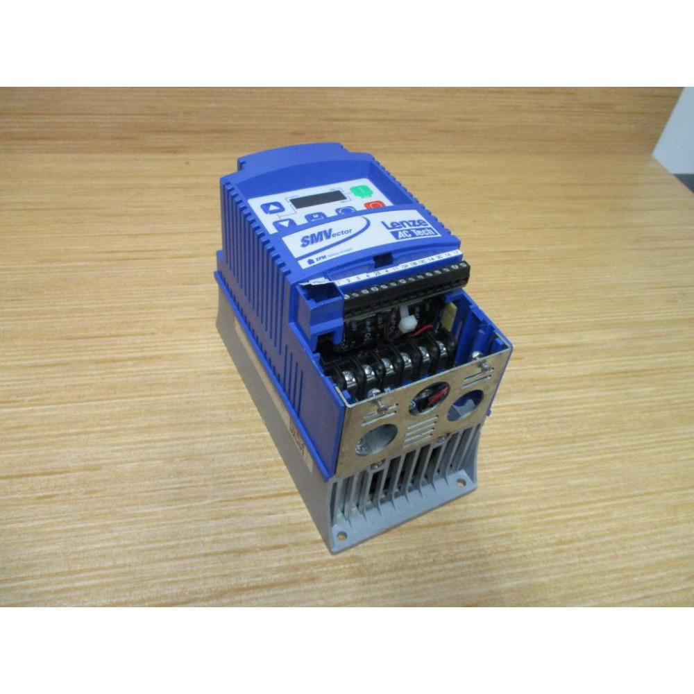 Lenze ESV222N02TXB Variable Frequency Drive WO Cover - Used