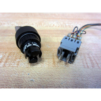 Fuji Electric AH165-2J3C Keyed 3-Pos.Switch AH1652J3C - Used