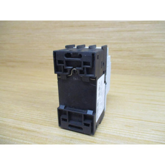 Siemens 3RV1021-0KA10 Circuit Breaker 3RV10210KA10 W 3RV1901-1E - Used