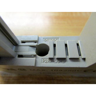 Omron P2RF-05-E Relay Base P2RF05E - New No Box