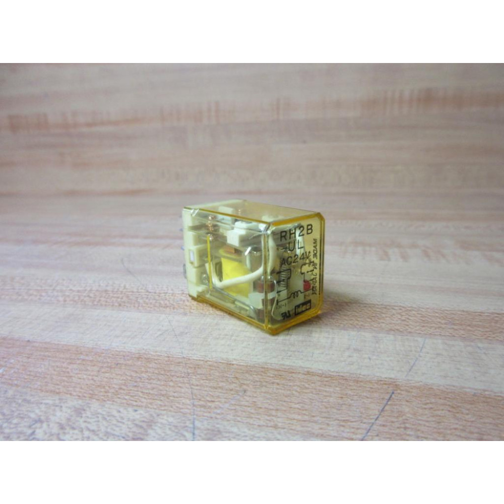 IDEC RH2B-UL-AC24V Relay RH2B-UL-24V AC WRed Indicator Light - New No Box