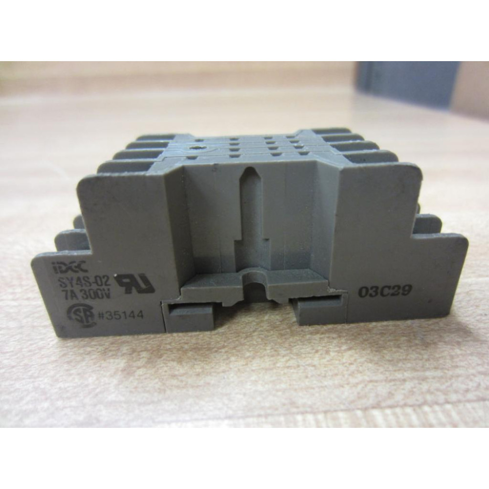 IDEC SY4S-05 Socket SY4S05 Black - Used
