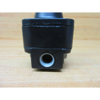 Norgren 11-818-110 Pressure Regulator 11818110 4 Ports WPlugs - New No Box
