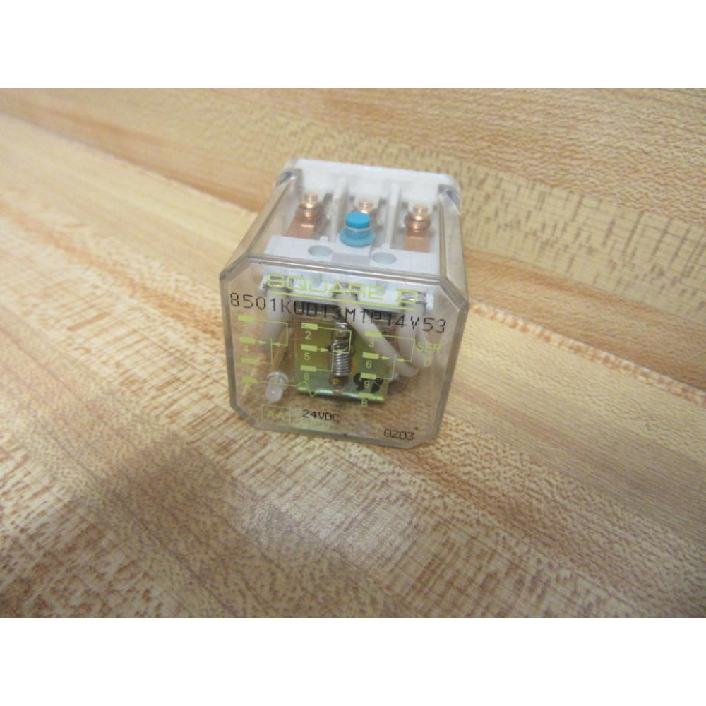 Square D 8501-KUD13M1P14V53-24V DC Relay 8501-KUD13M1P14V53 Series D - Used