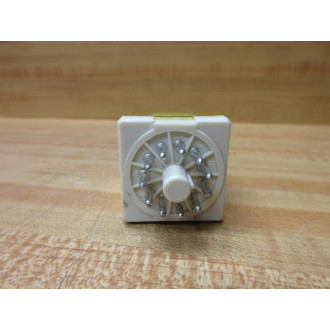 IDEC RR3PA-U-DC24V Relay RR3PAUDC24V - Used