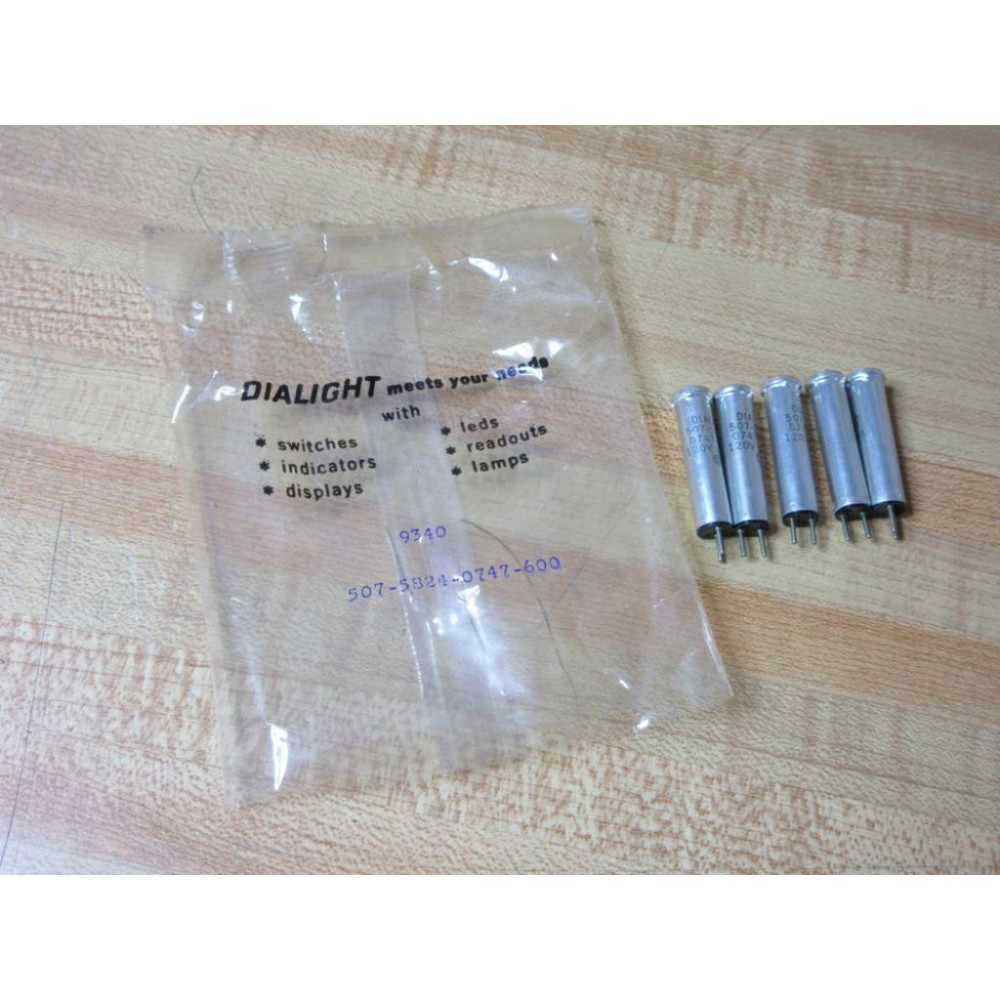 Dialco 507-5824-0747-600 Dialight Indicator Light (Pack of 5)