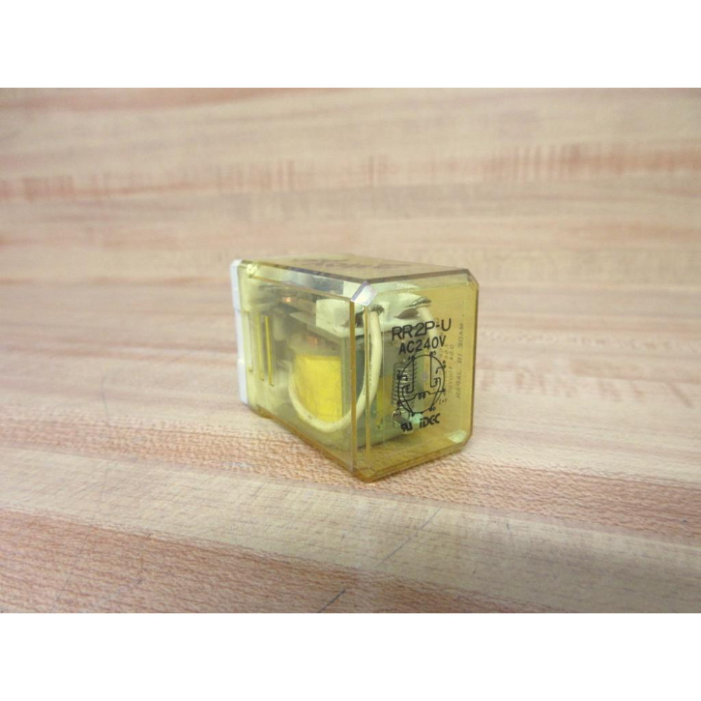 IDEC RR2P-U-AC240V Relay RR2P-U-240V AC - Used