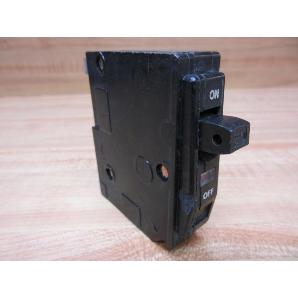 Square D QO120 Circuit Breaker 1P 20A QO120 Chipped - Used