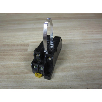 Omron PTF08A-E Relay Socket PTF08AE WRelay Hooks - New No Box