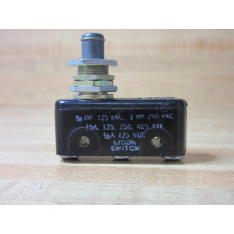 Licon 10-332 Type 10 Switch 10332 - Used