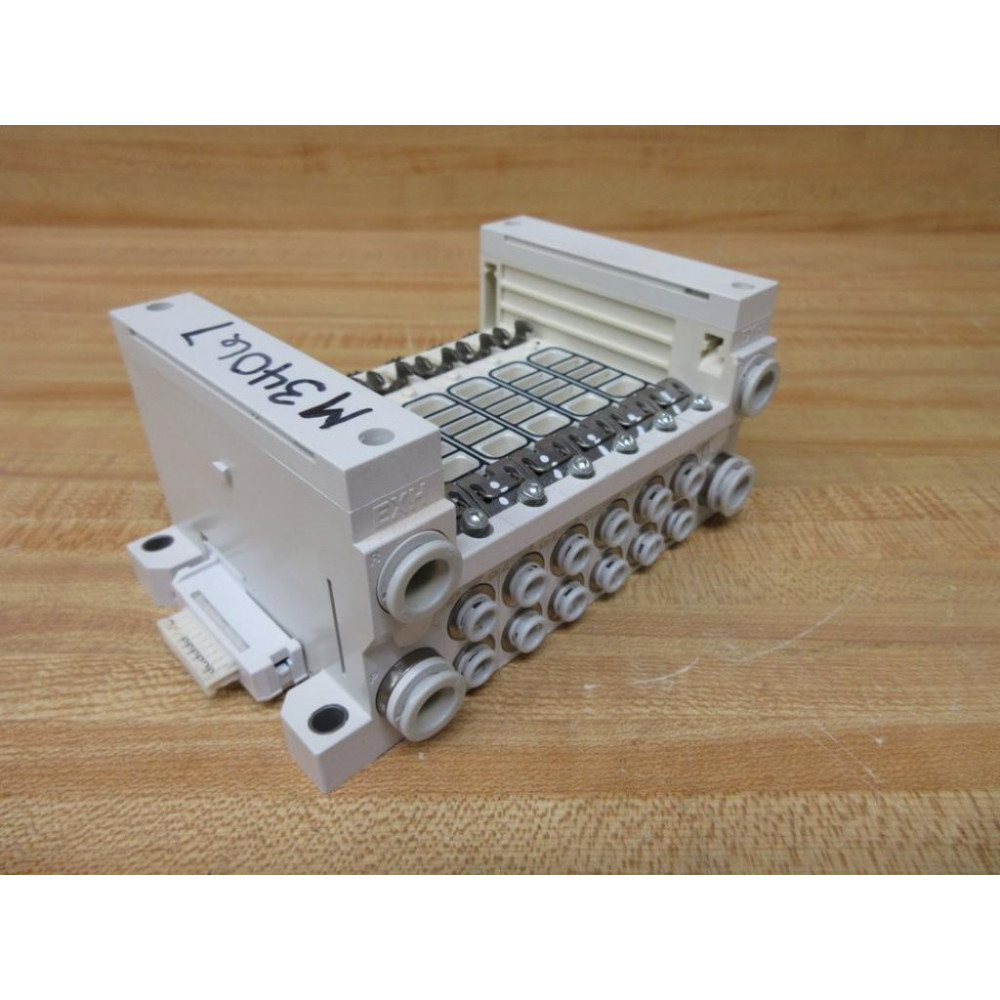 SMC VV5Q21-06C6SQ Pneumatic Manifold VV5Q2106C6SQ - New No Box