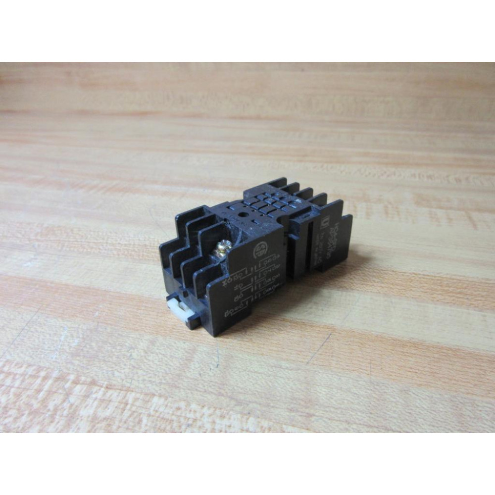 Matsushita HC4-SFD Relay Socket AP384795 - Used
