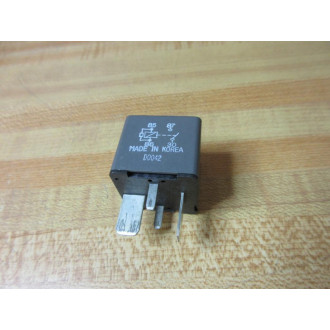 Omron 04692139AA Relay - Used