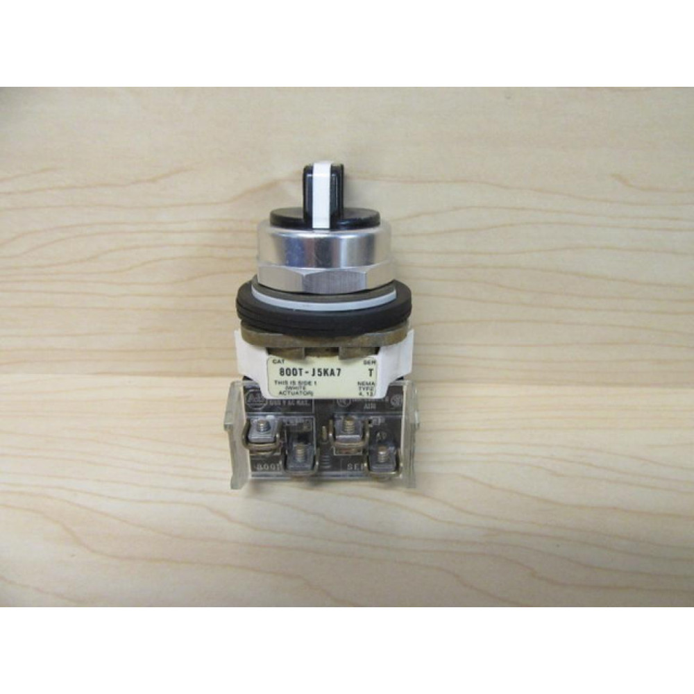 Allen Bradley 800T-J5KA7A 3-Pos Selector Switch 800TJ5KA7A - Used