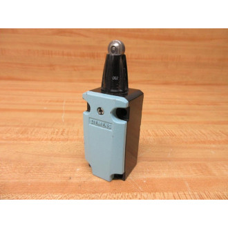 Siemens 3SE5112-0BD02 Position Switch 3SE51120BD02 230 V - Used