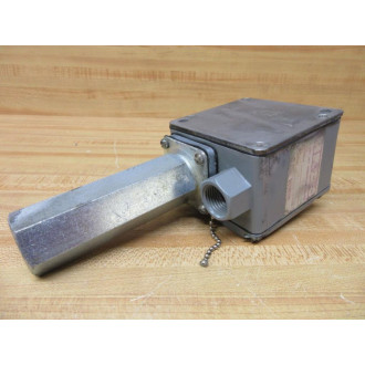 Square D 9012-ACW7S1 Schneider Pressure Switch 133003-A - Used
