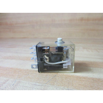 Cutler Hammer D7PR23T1-24V DC Eaton Relay D7PR23T1-24VDC Series A2 - Used