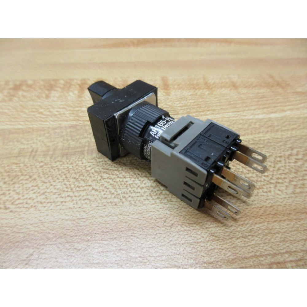 Fuji Electric AH165-PK3B22 Pushbutton Switch