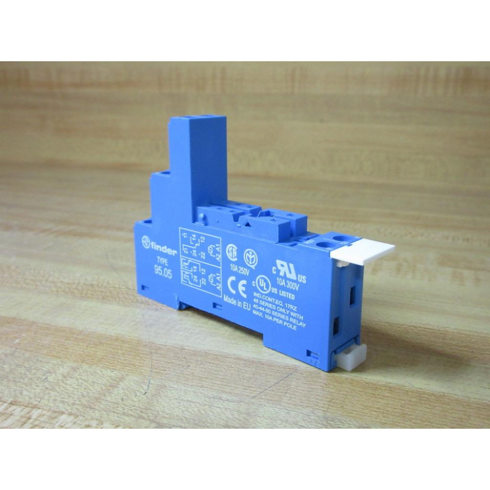Finder 95.05 Relay Socket 9505 WWhite ID Tab - New No Box
