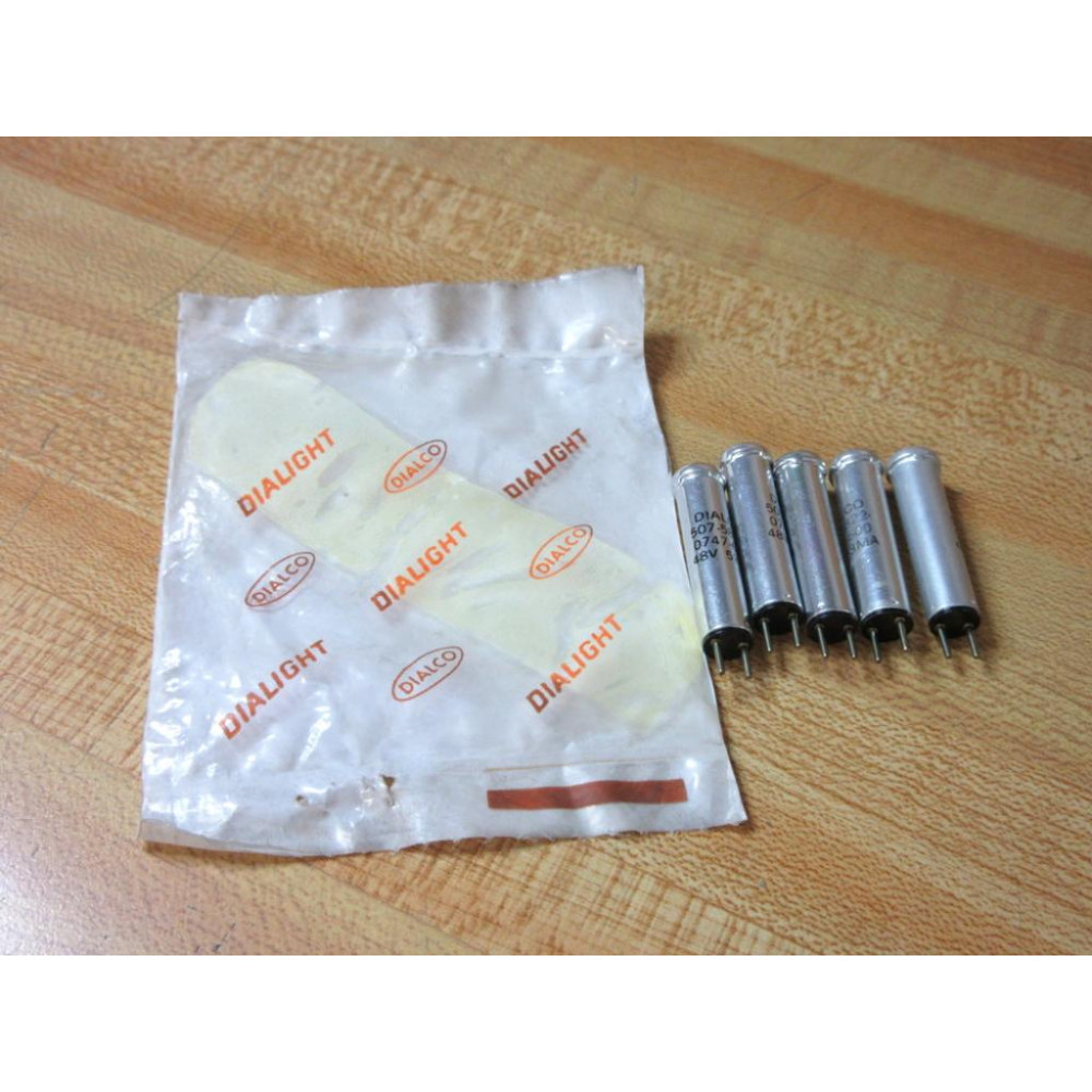 Dialight 507-5822-0747-600 Dialco Indicator Light (Pack of 5)