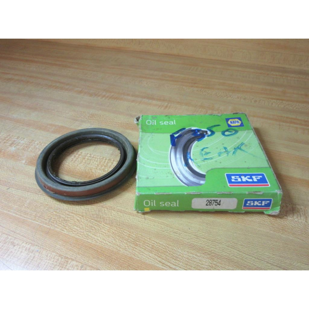 Chicago Rawhide 28754 SKF Oil Seal CR28754