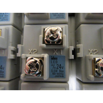 Idec Izumi SLC30N-0413-DD2FB LED Panel