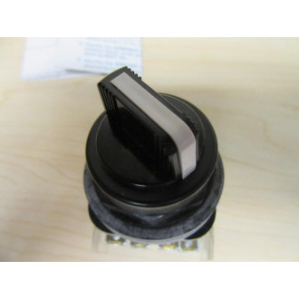 Allen Bradley 800H-JR2KA7 Selector Switch 800HJR2KA7 W800T-XA Contact