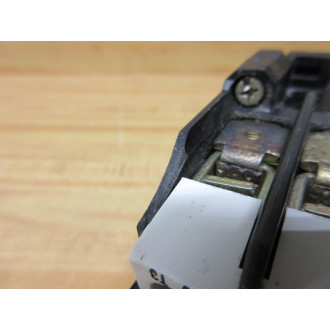 General Electric CR7CHA Spectra 700 Magnetic Contactor Chipped