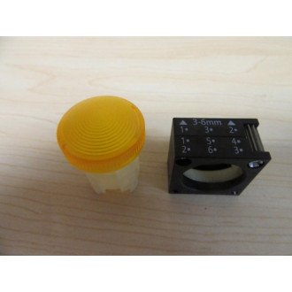 Siemens 3SB3 204-6BA00 Pilot Light Operator WGear Holder - New No Box