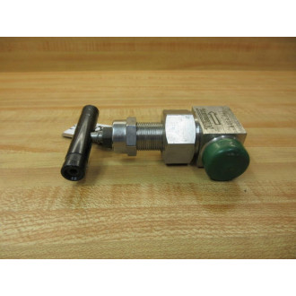 Whitey SS-6NKRSW4P-E4 Needle Valve SS6NKRSW4PE4 - New No Box