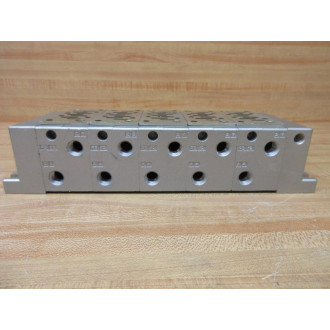 SMC VV715-02R-03D Pneumatic Valve Manifold VV71502R03D