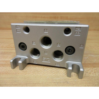 SMC VV715-02R-03D Pneumatic Valve Manifold VV71502R03D