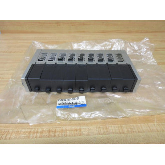 SMC VV5FS2-01T-091-02 Pneumatic Valve Manifold VV5FS201T09102 Broken Plugs